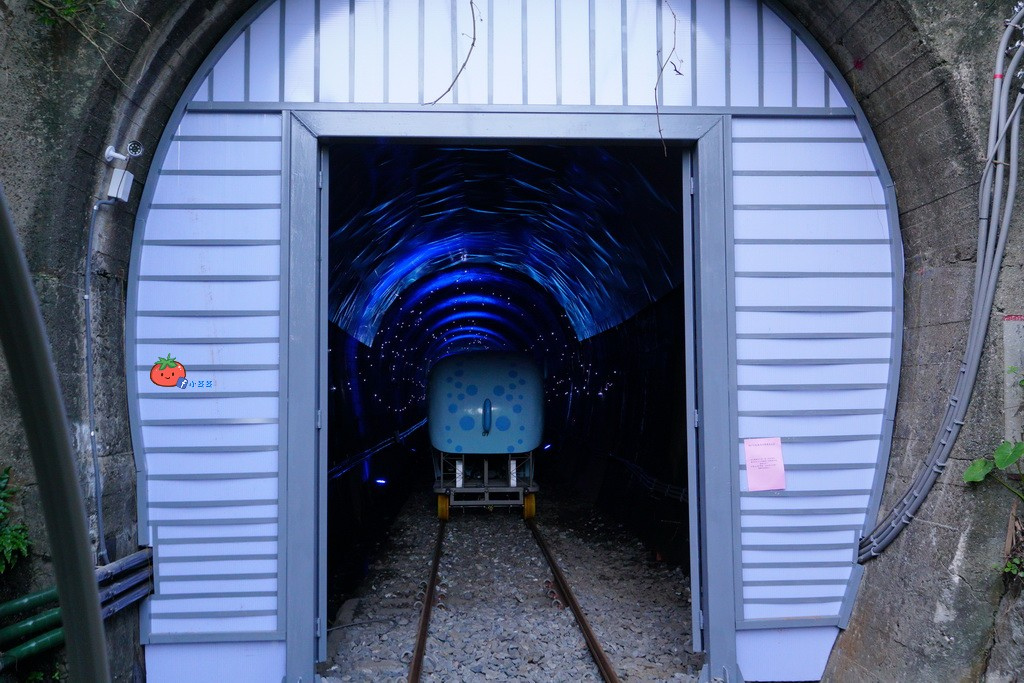 【基隆瑞芳】美翻！無敵海景配浪漫海底隧道～深澳鐵道自行車Rail Bike 就在北台灣最美八斗子車站旁
