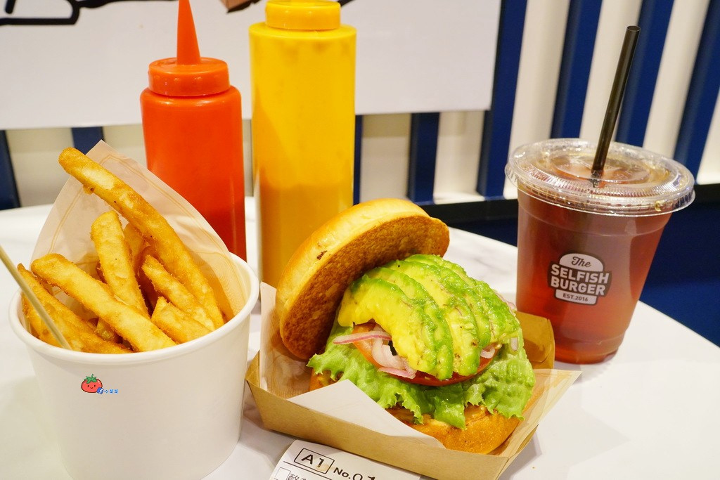板橋大遠百美食 Selfish Burger 喀漢堡