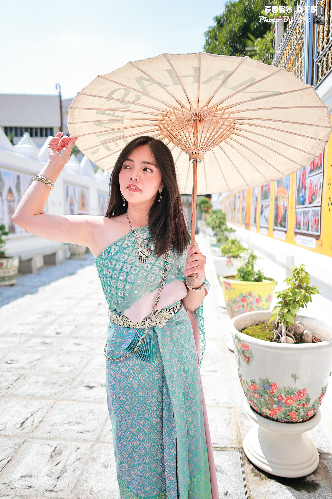 【鄭王廟泰服體驗】CP爆炸泰服超美!只要200一套!化妝超美~找攝影師租泰服心得 – 小芝芝-雞不擇食玩樂BLOG~